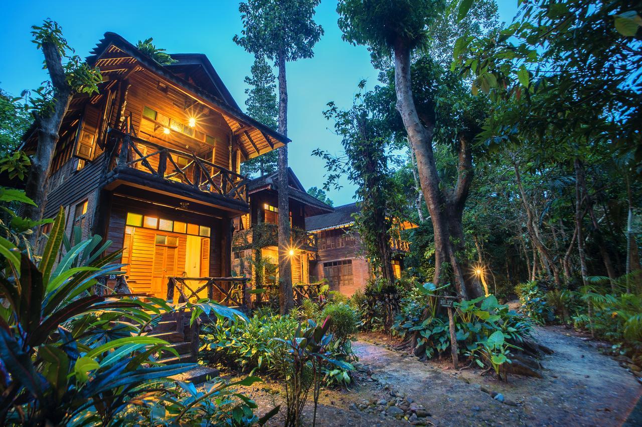 Art'S Riverview Lodge Khao Sok National Park Exterior foto
